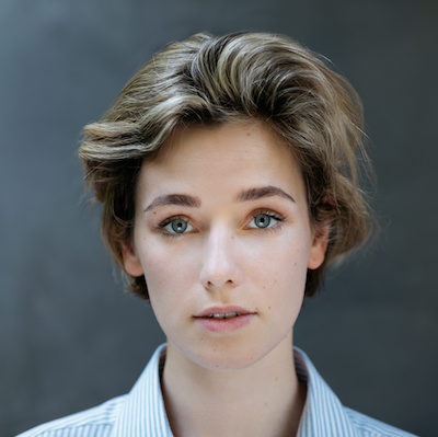 Laura Zalenga